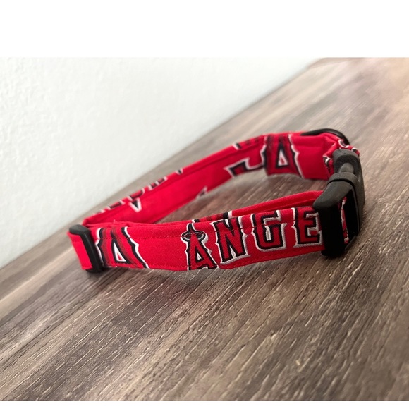 ⭐️4/$15 Los Angeles Angels MLB Dog Collar Size Medium - Picture 4 of 8